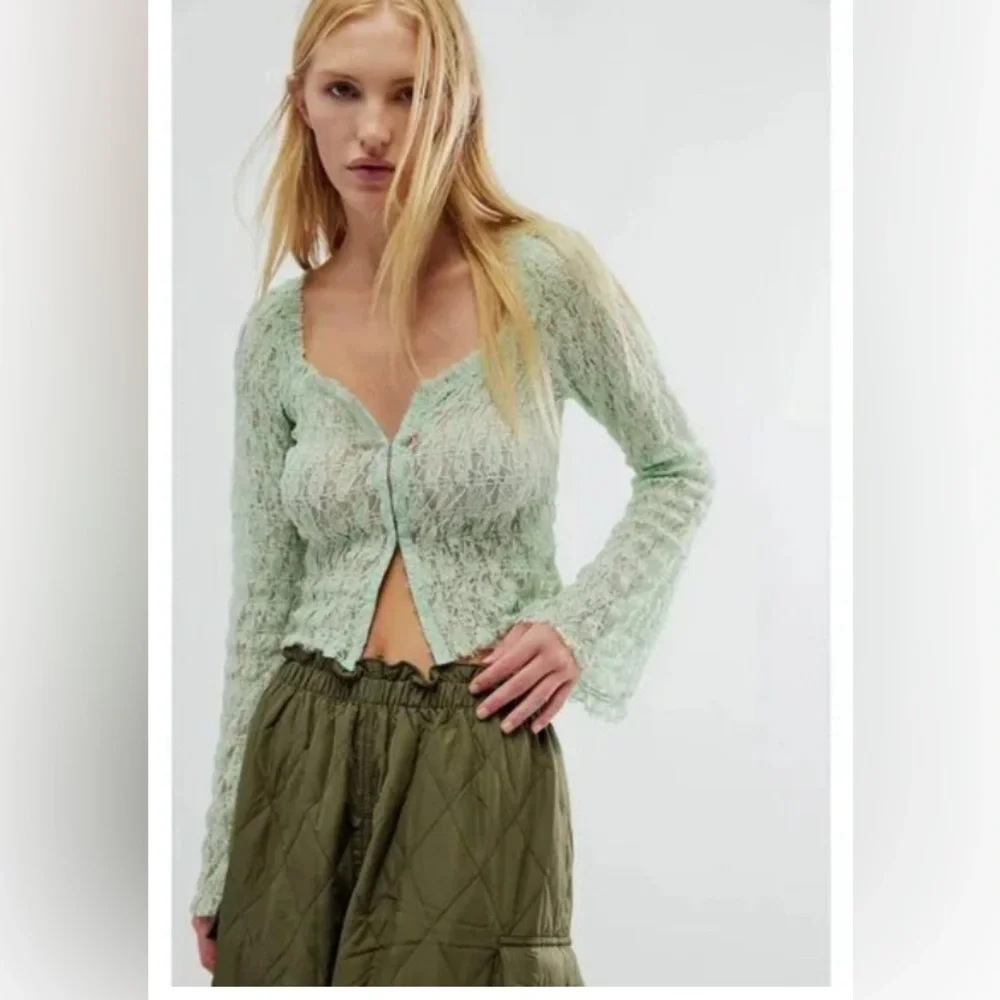 NWOT FP ONE Madison lace cropped whimsical y2k bell sleeve top